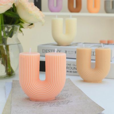 Creative U-shaped Art Aromatherapy Candle 120g