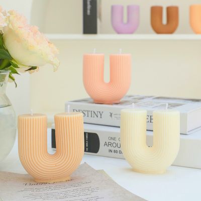 Creative U-shaped Art Aromatherapy Candle 120g