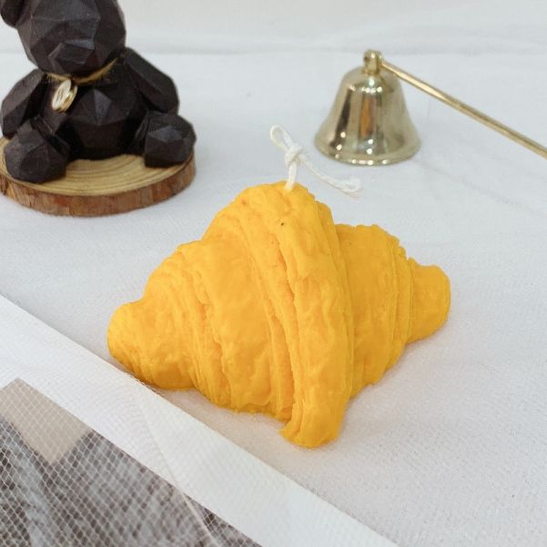 Croissant Art Scented Candles 85g