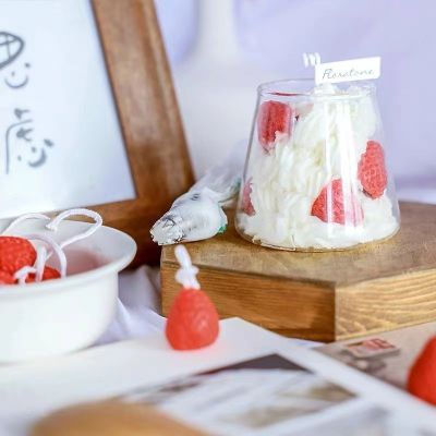 Strawberry Cream Scented Candle 150g