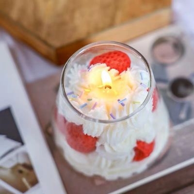 Strawberry Cream Scented Candle 150g