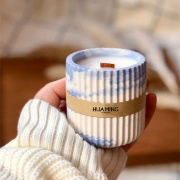 Ribbed Plaster Scented Candle 220g