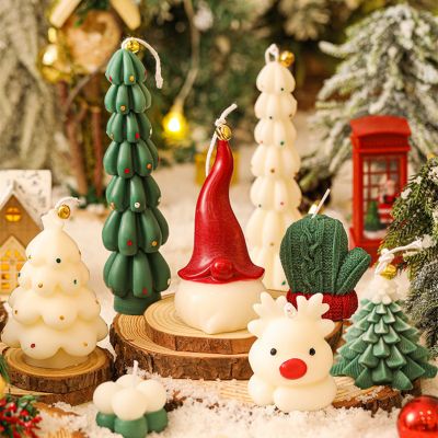 Chubby Christmas Tree Art Candles 135g