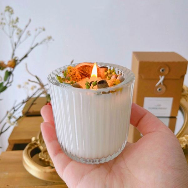 Romantic Flower Scented Candles 110g