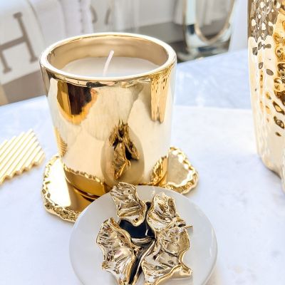 Gold Scented Candle with Flower Detail 200g