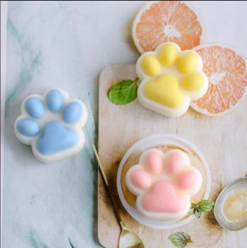 Cute Pet Footprints Romantic Dog Paw Print Aromatherapy Candle Gift